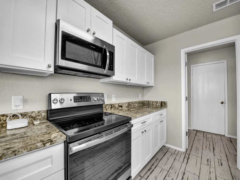 617 Oak View Court Azle, TX 76020