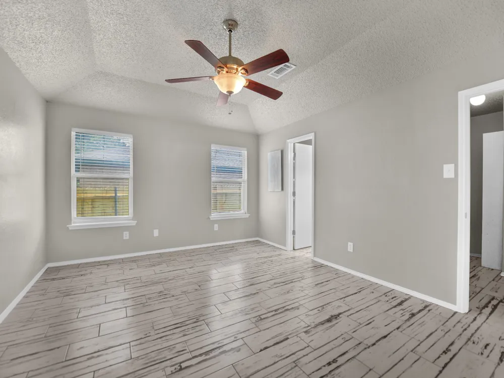 617 Oak View Court Azle, TX 76020