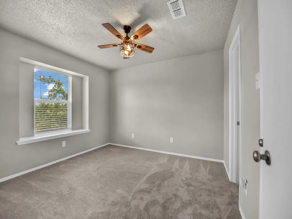 617 Oak View Court Azle, TX 76020