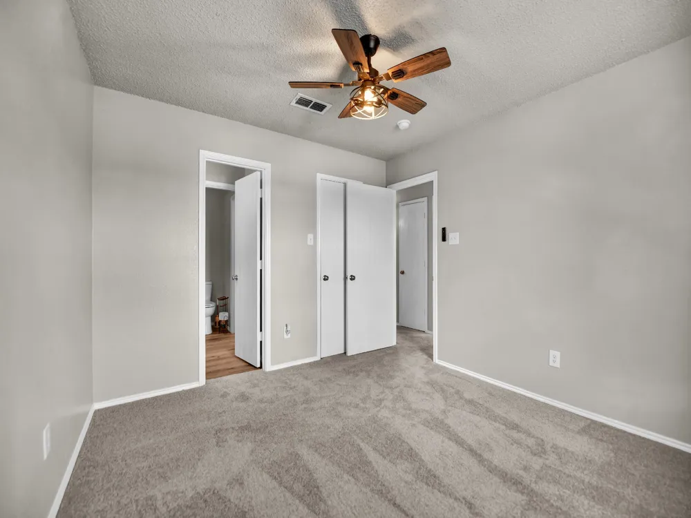 617 Oak View Court Azle, TX 76020