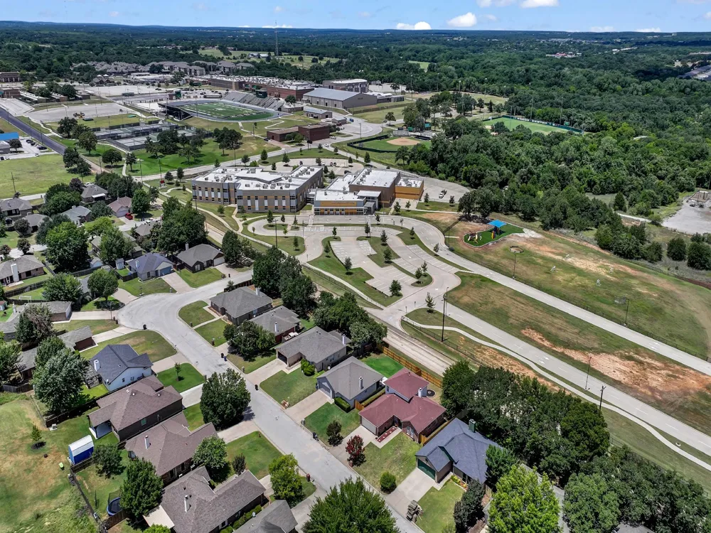 617 Oak View Court Azle, TX 76020