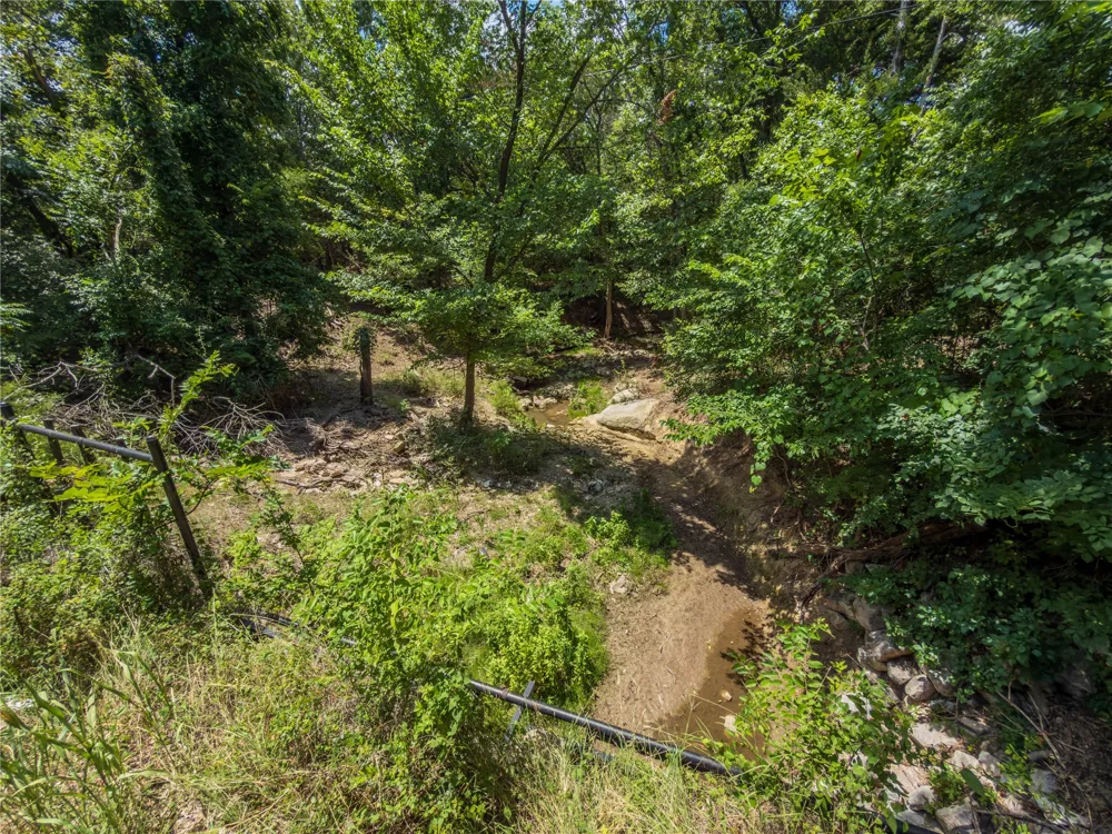 159 Bee Creek School House Grandview, TX 76050