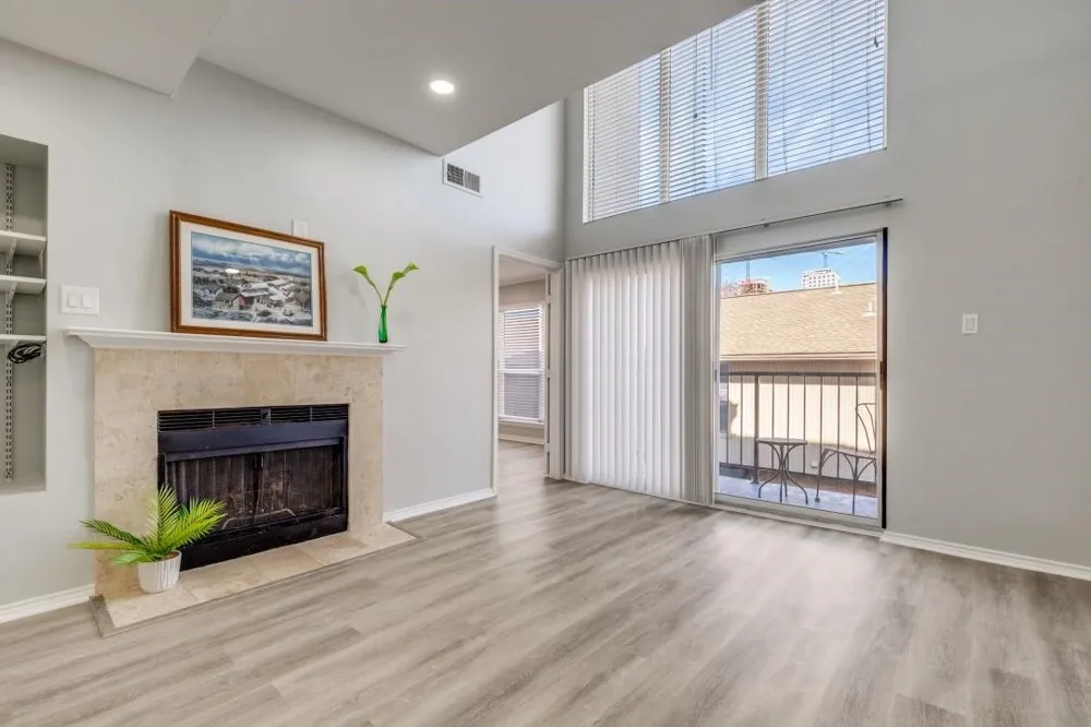 4221 Cole Avenue #202 Dallas, TX 75205
