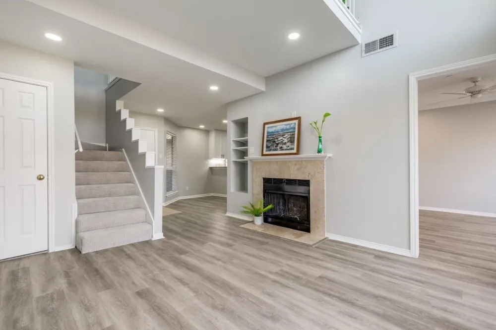 4221 Cole Avenue #202 Dallas, TX 75205