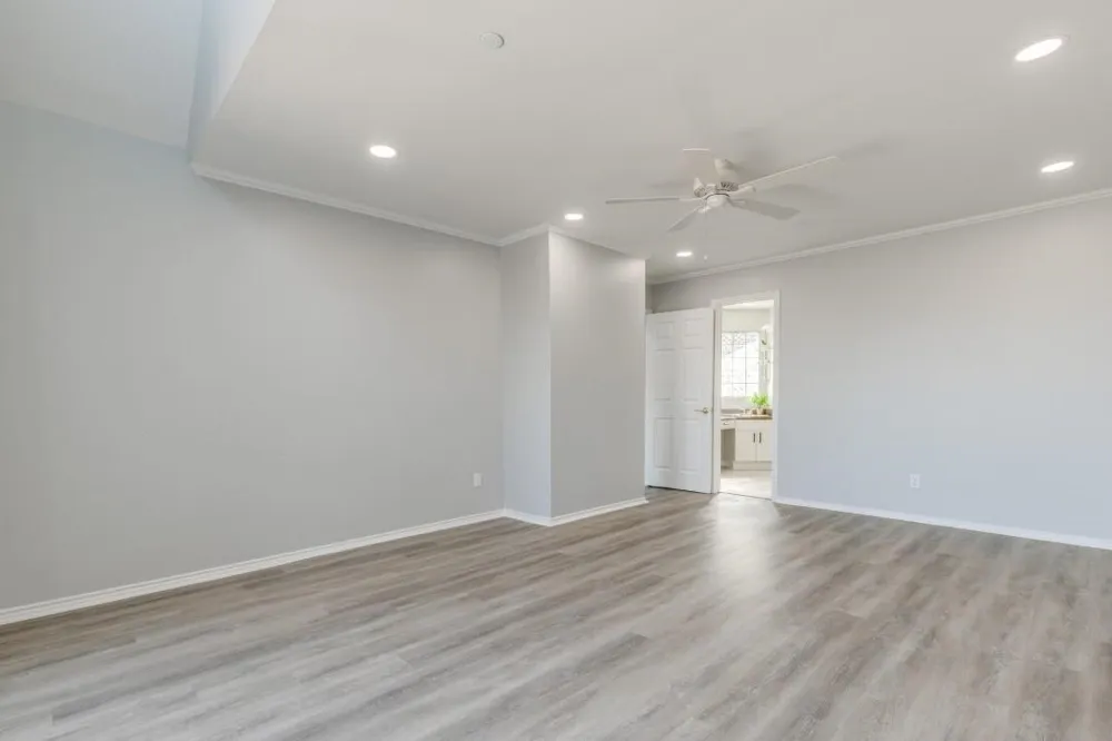 4221 Cole Avenue #202 Dallas, TX 75205