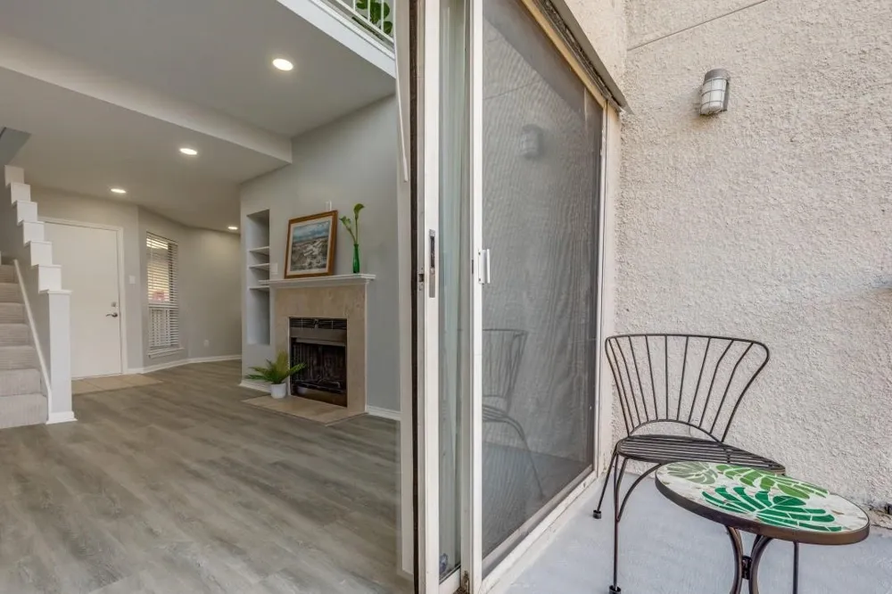 4221 Cole Avenue #202 Dallas, TX 75205
