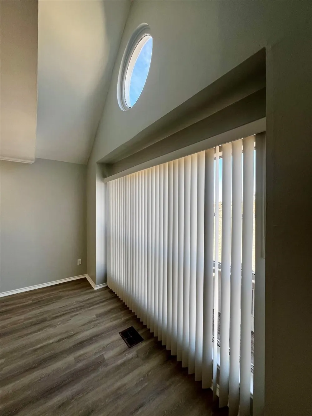 4221 Cole Avenue #202 Dallas, TX 75205