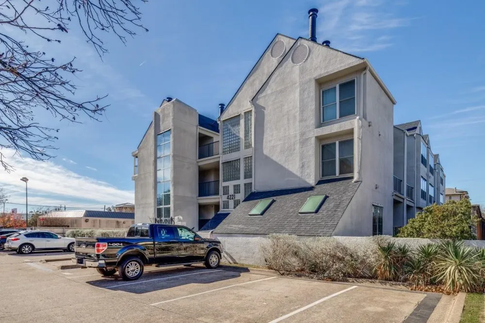 4221 Cole Avenue #202 Dallas, TX 75205