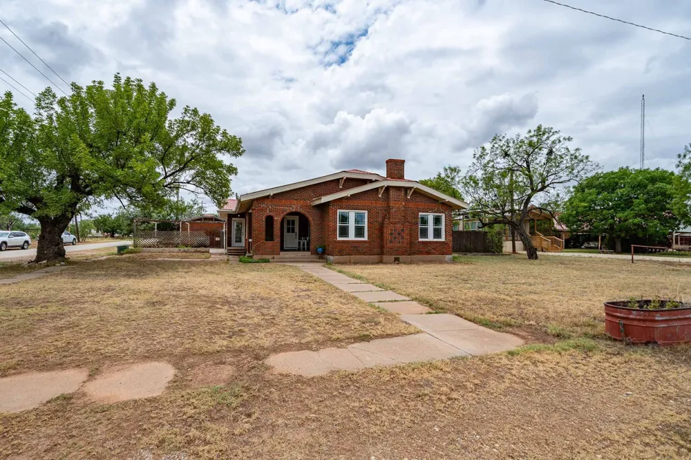305 W Swenson Avenue Aspermont, TX 79502