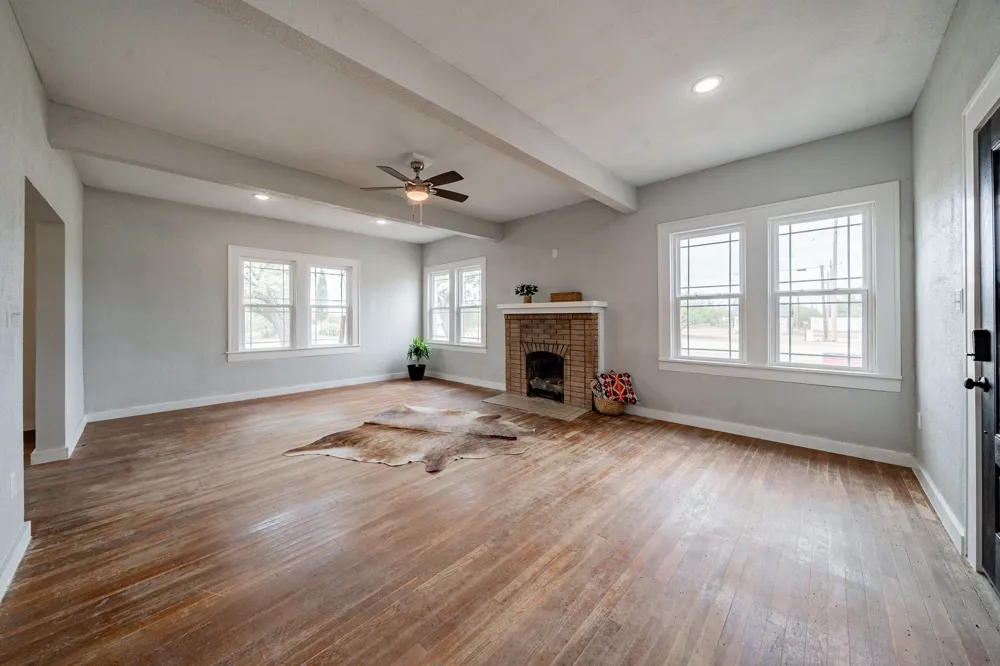 305 W Swenson Avenue Aspermont, TX 79502