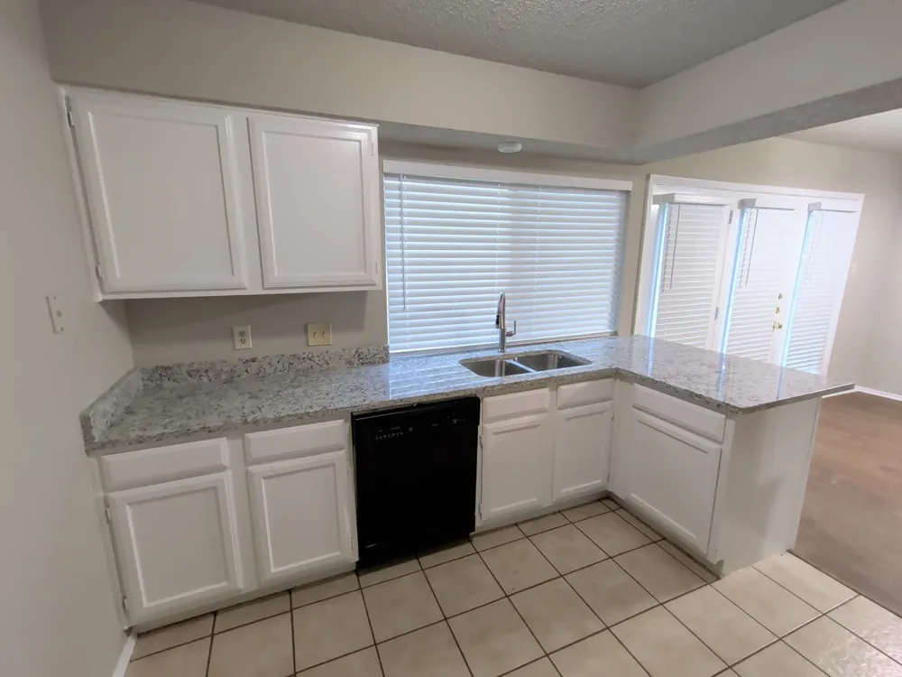 1703 Chittam Drive Euless, TX 76039