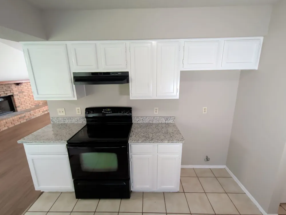 1703 Chittam Drive Euless, TX 76039