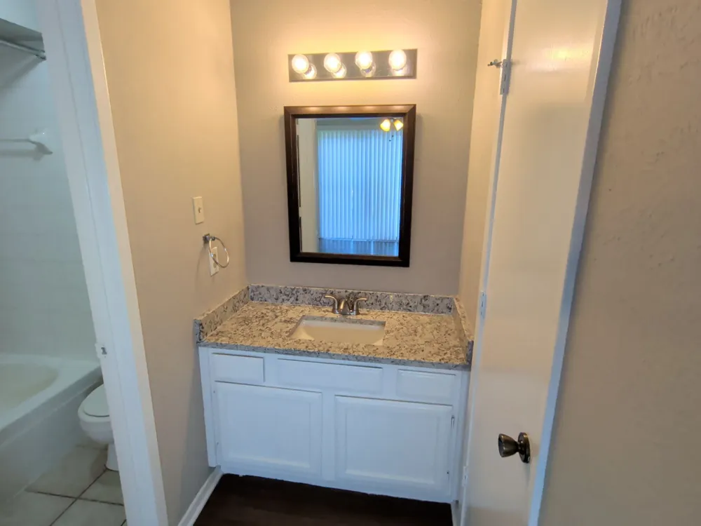 1703 Chittam Drive Euless, TX 76039