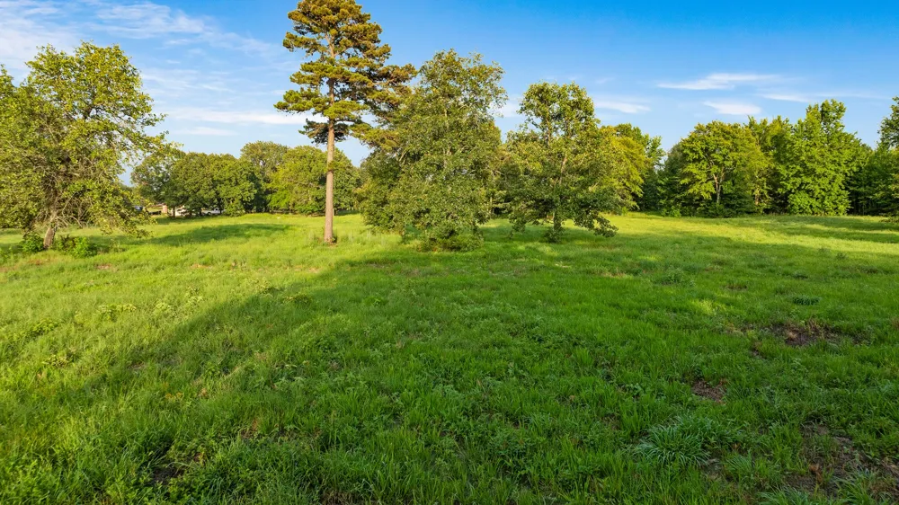 County Road 43200 Powderly, TX 75473