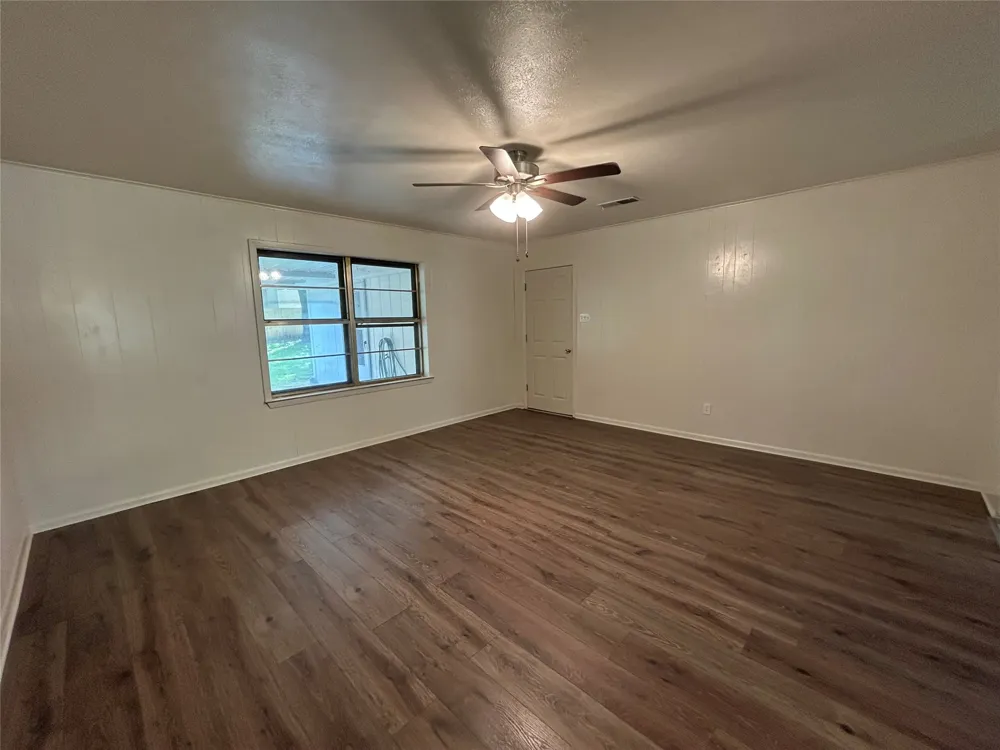 900 23 1/2 STREET Corsicana, TX 75110