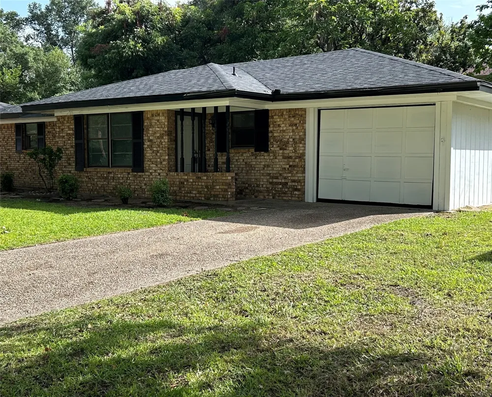 900 23 1/2 STREET Corsicana, TX 75110