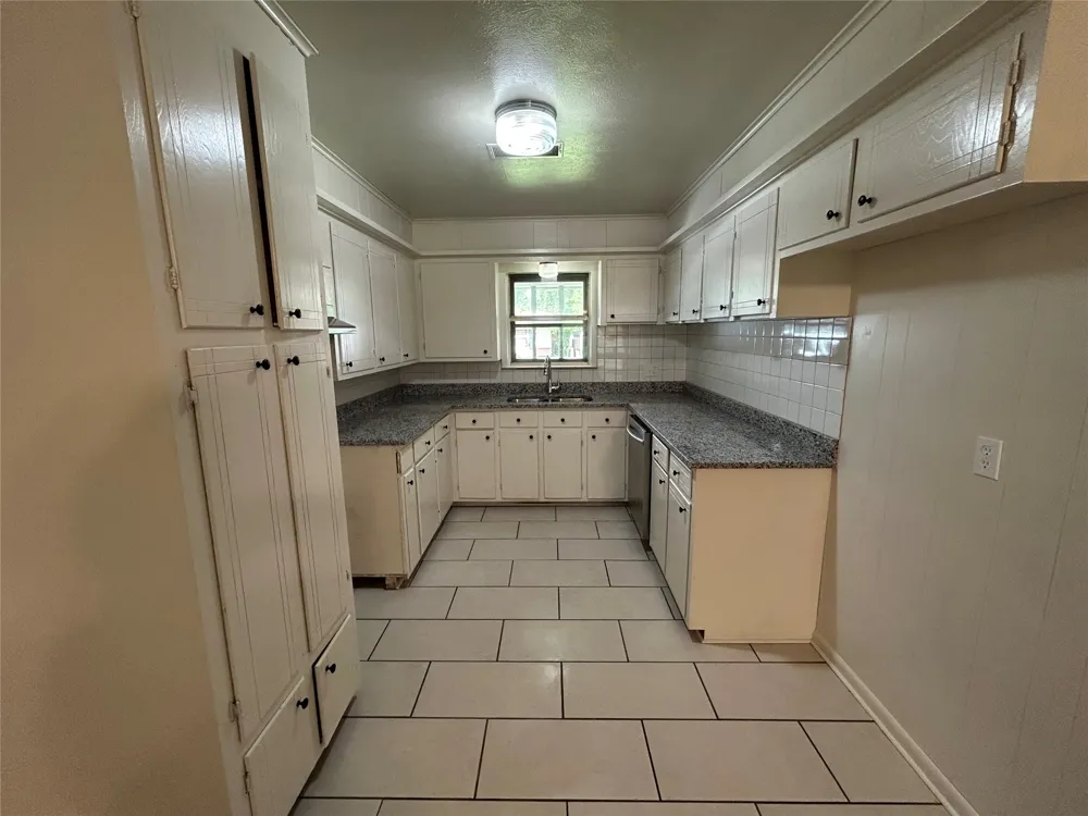 900 23 1/2 STREET Corsicana, TX 75110