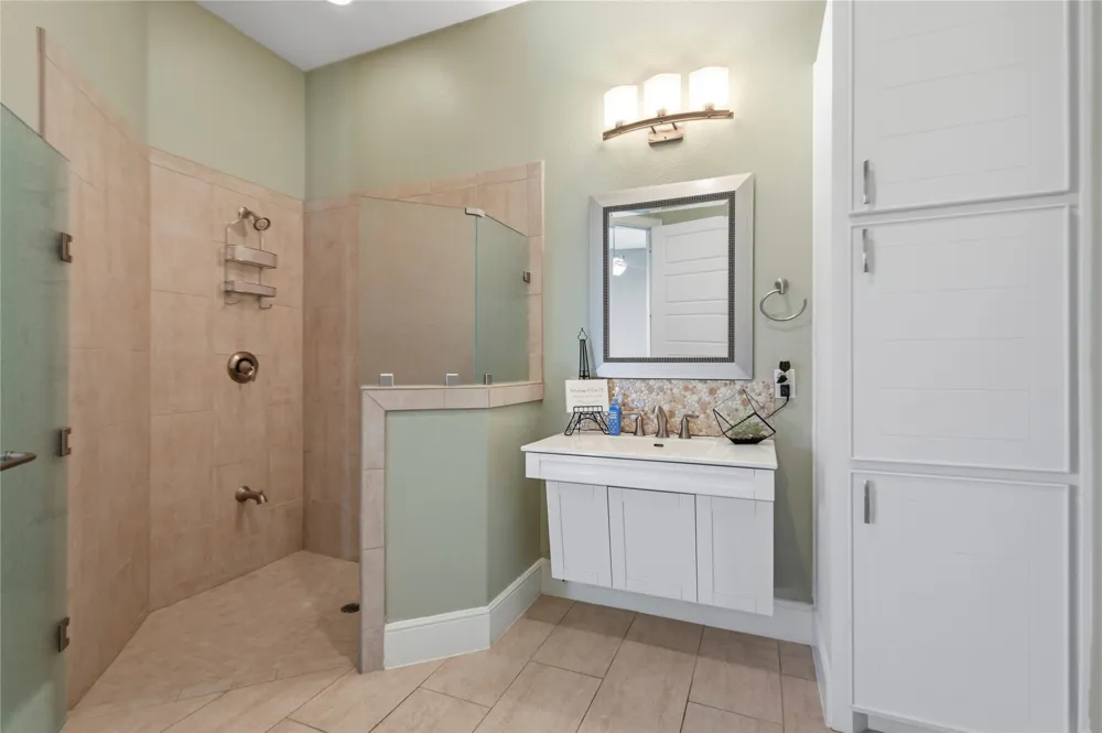 3805 Ledgestone Court Richardson, TX 75082