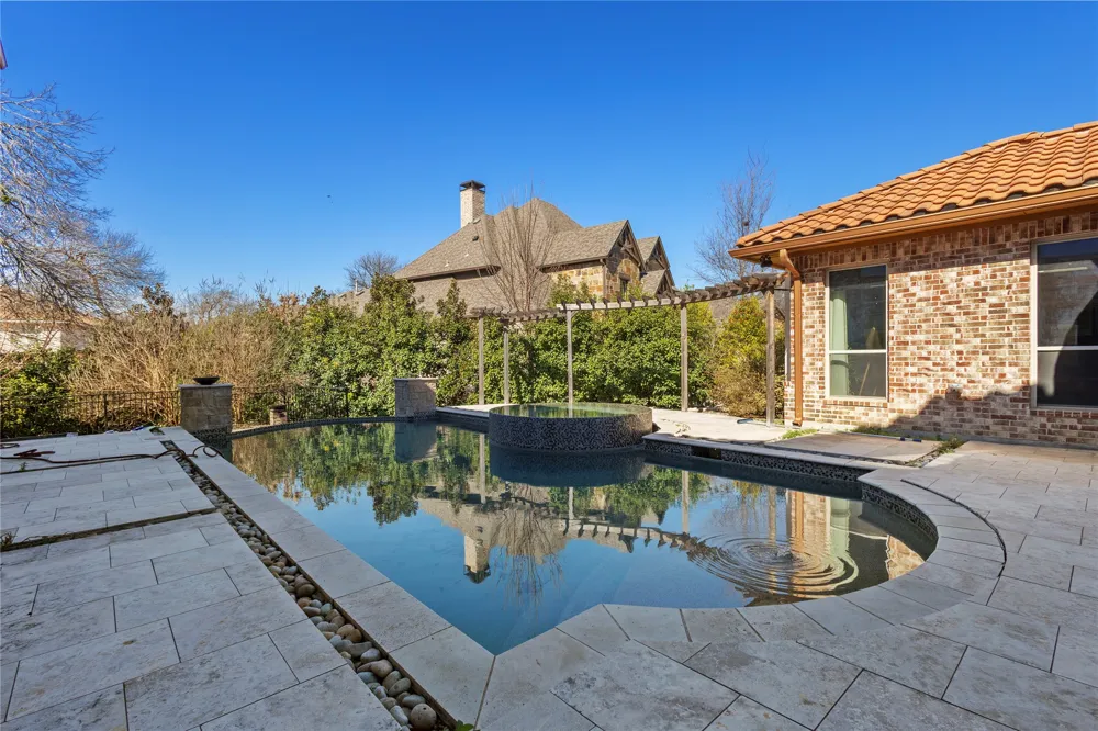3805 Ledgestone Court Richardson, TX 75082