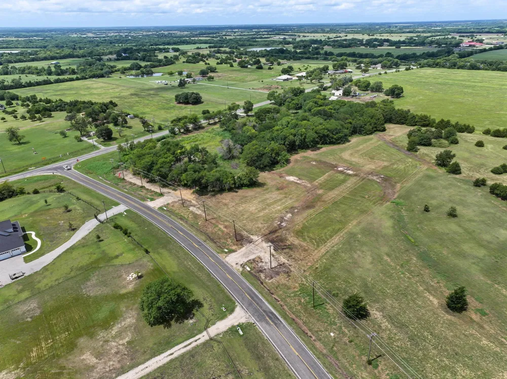 FM 981 Leonard, TX 75452