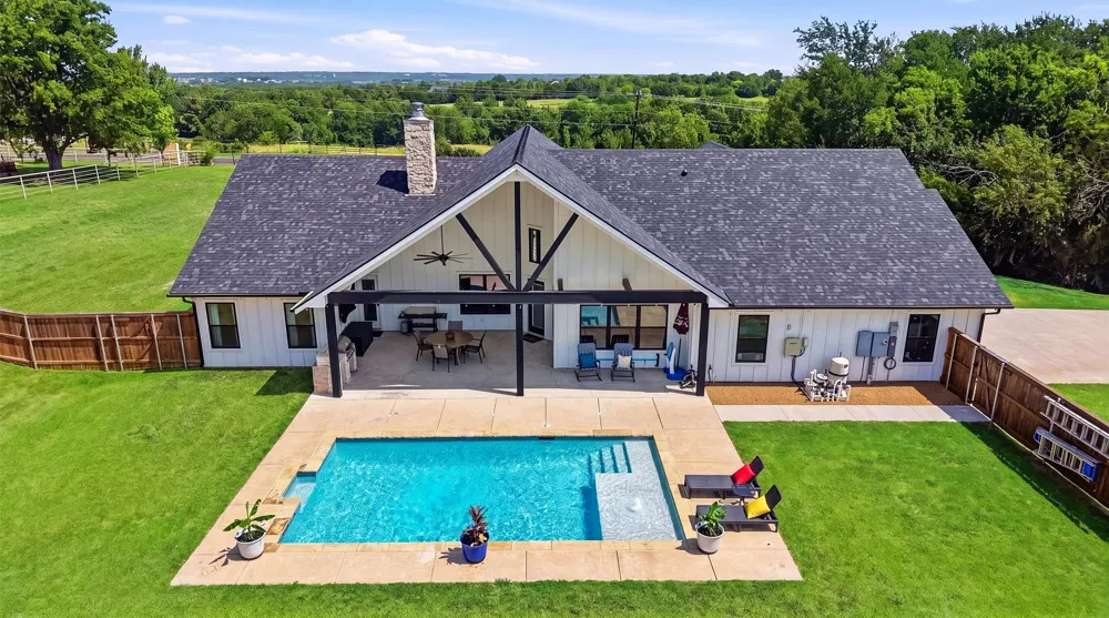 3657 Harrell Road Howe, TX 75459