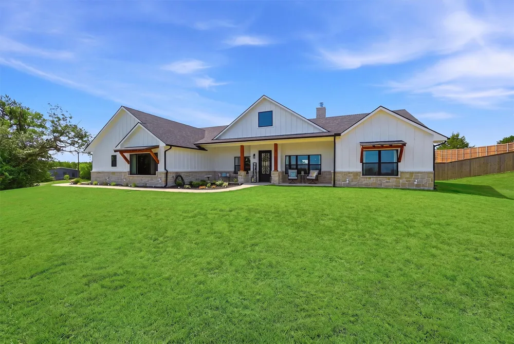 3657 Harrell Road Howe, TX 75459