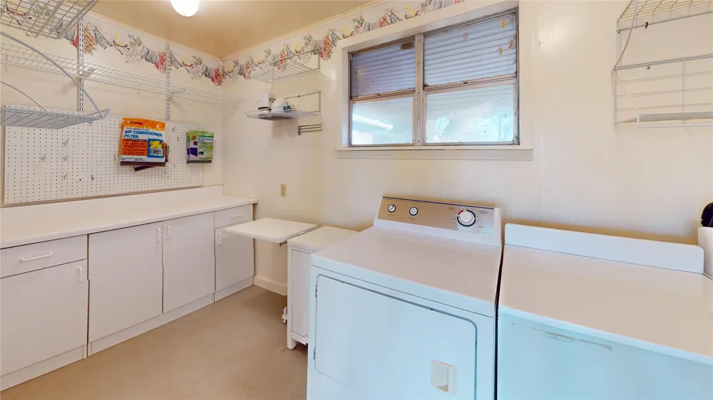 300 Shore Brady, TX 76825