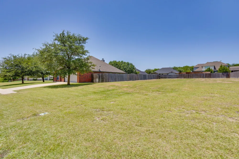 707 Carmen Ana Avenue Grandview, TX 76050