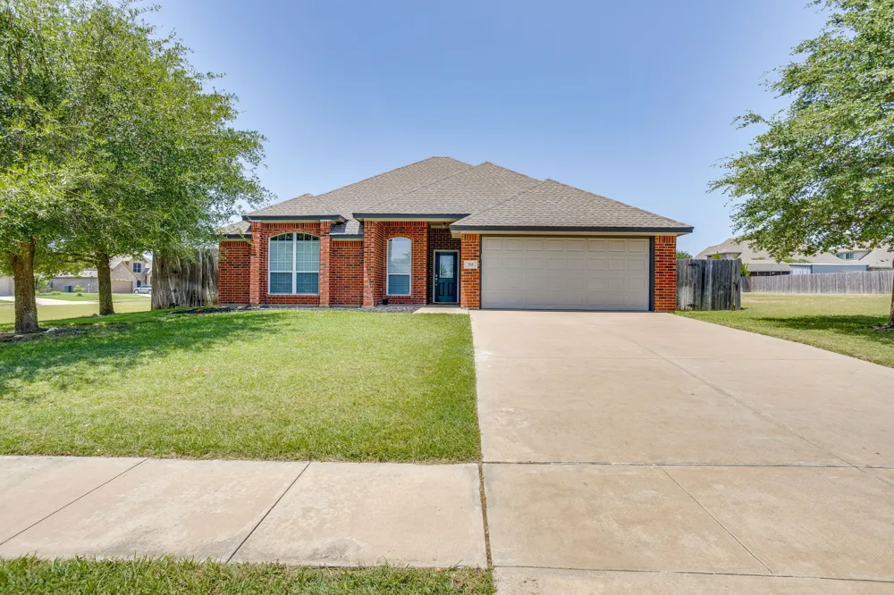 705 Carmen Ana Avenue Grandview, TX 76050