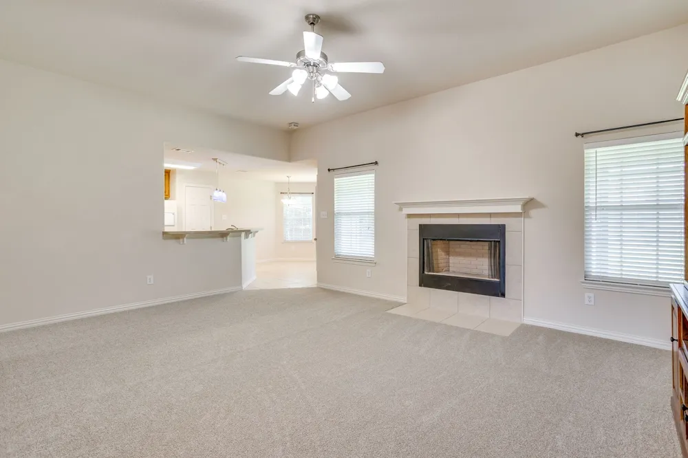 705 Carmen Ana Avenue Grandview, TX 76050
