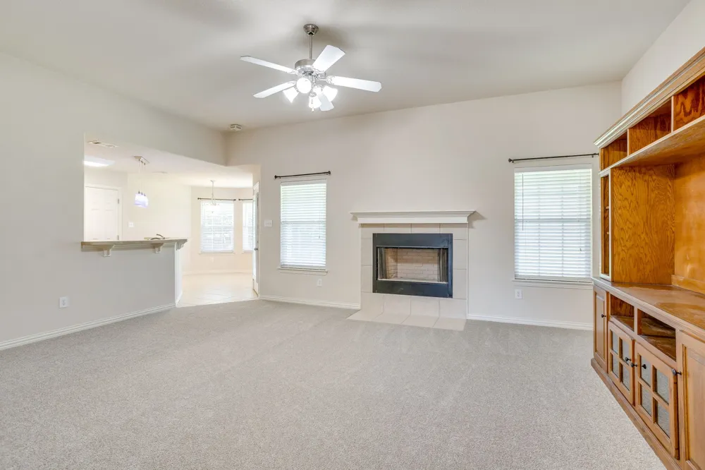 705 Carmen Ana Avenue Grandview, TX 76050