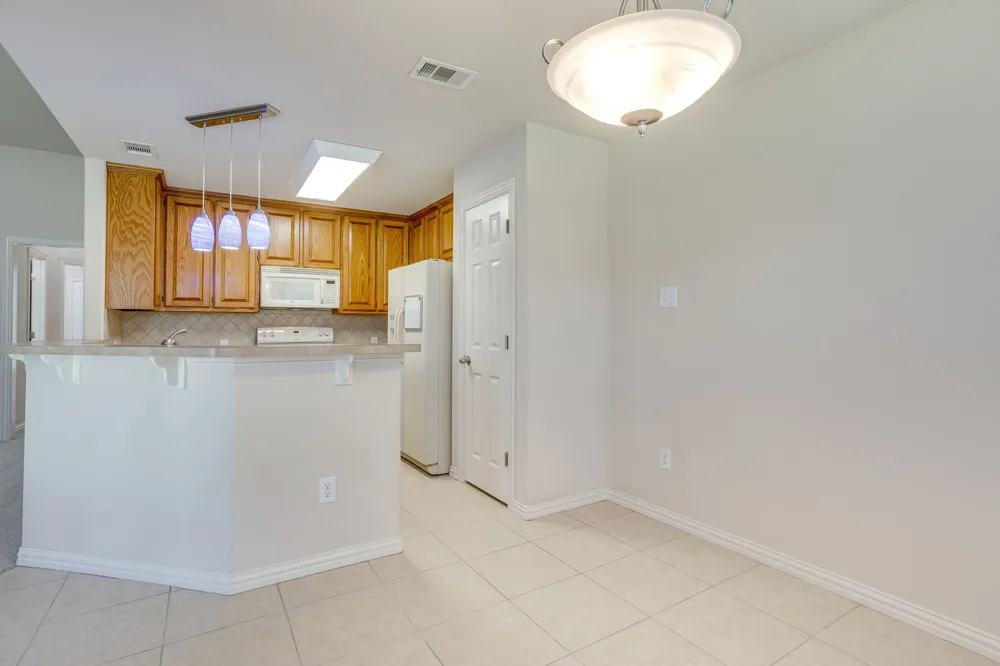 705 Carmen Ana Avenue Grandview, TX 76050