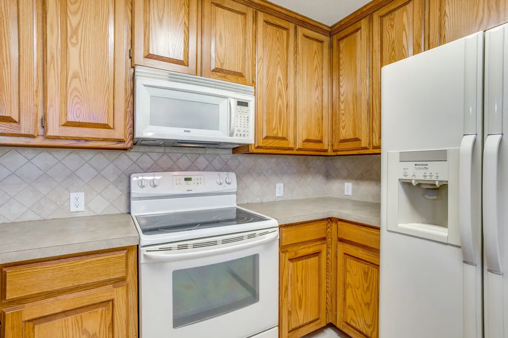 705 Carmen Ana Avenue Grandview, TX 76050