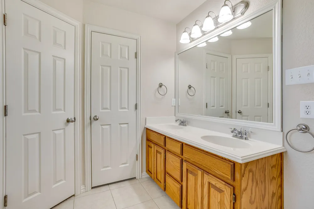 705 Carmen Ana Avenue Grandview, TX 76050