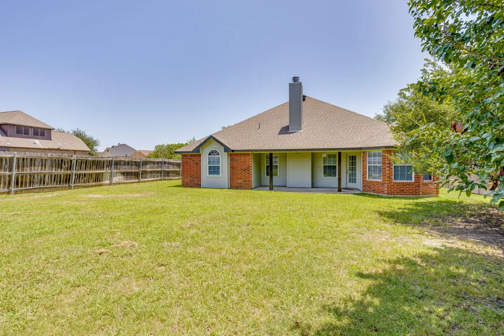 705 Carmen Ana Avenue Grandview, TX 76050