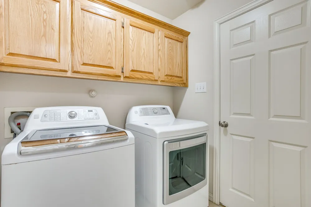 705 Carmen Ana Avenue Grandview, TX 76050