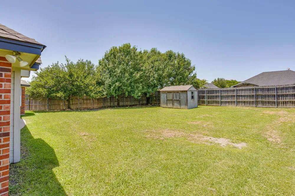 705 Carmen Ana Avenue Grandview, TX 76050