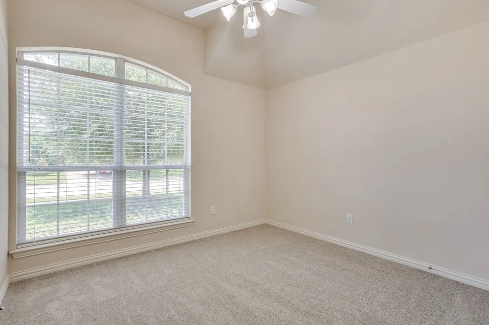 705 Carmen Ana Avenue Grandview, TX 76050