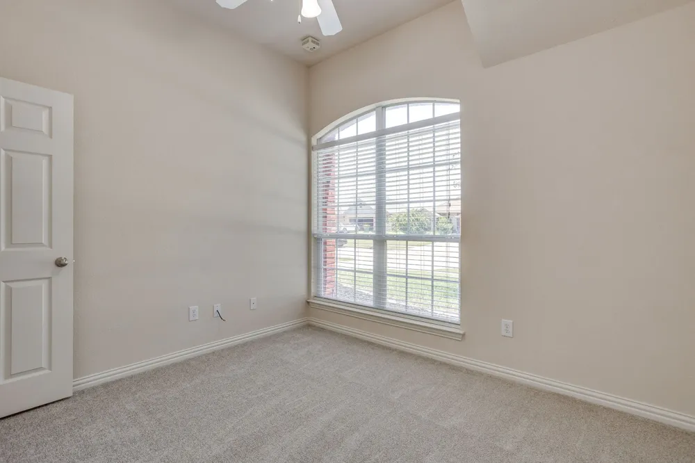 705 Carmen Ana Avenue Grandview, TX 76050