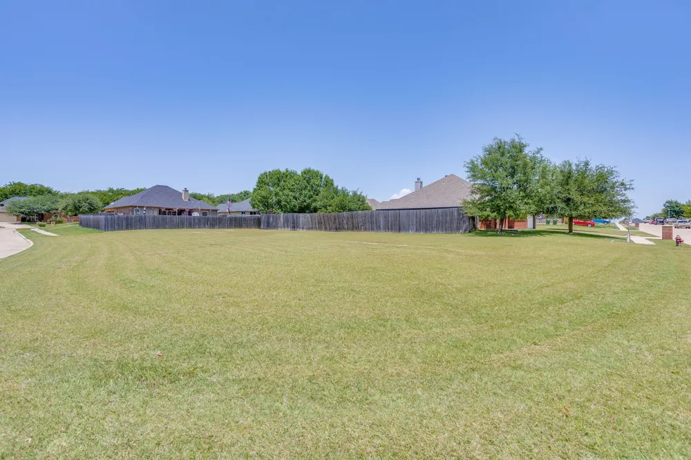 703 Carmen Ana Avenue Grandview, TX 76050