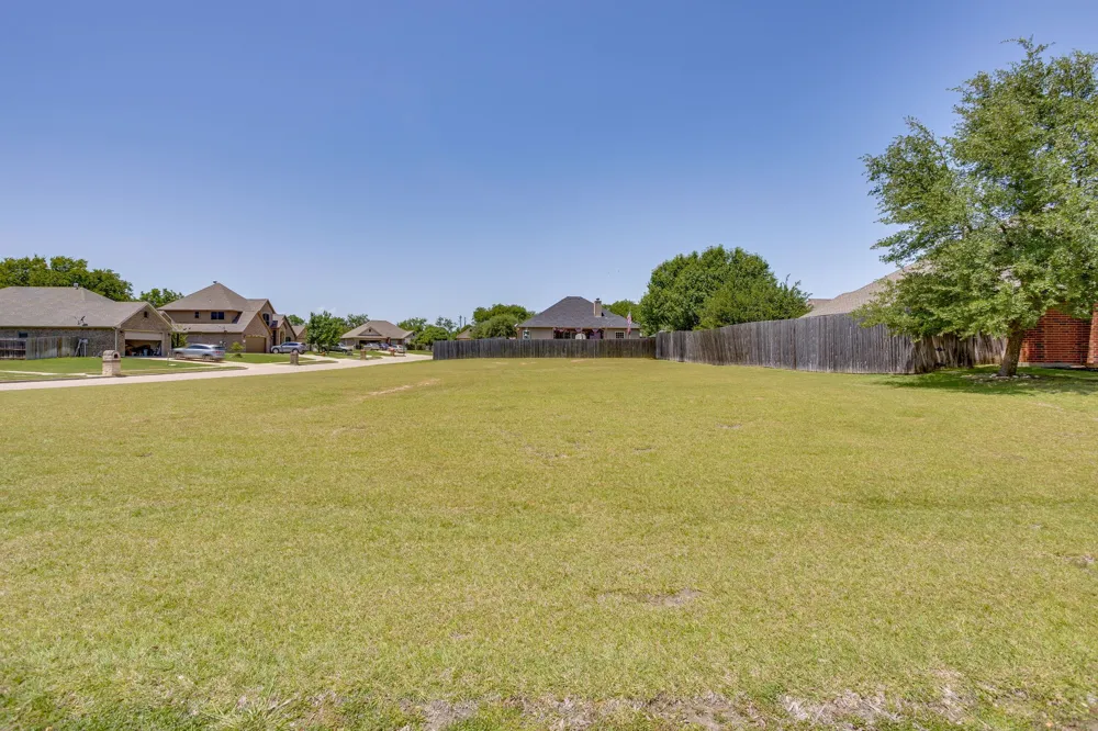 703 Carmen Ana Avenue Grandview, TX 76050
