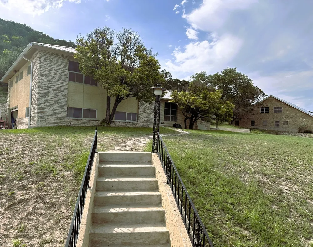 120 Bluebonnet Drive Junction, TX 76849