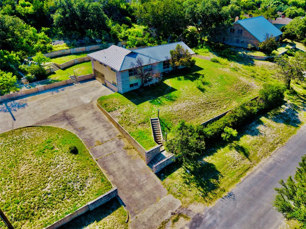 120 Bluebonnet Drive Junction, TX 76849