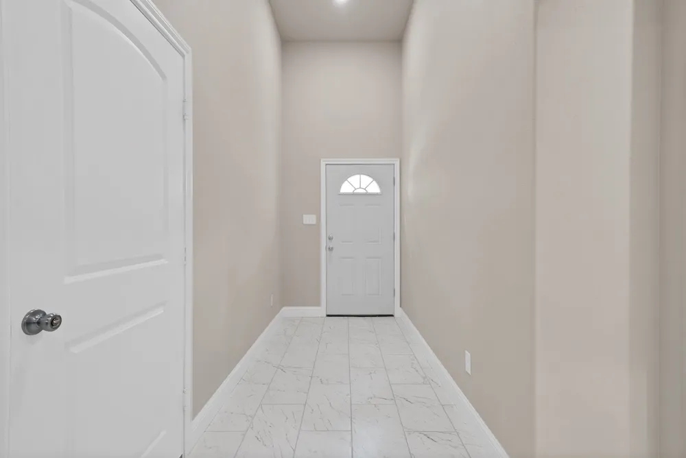 407 E Willingham Street Cleburne, TX 76031