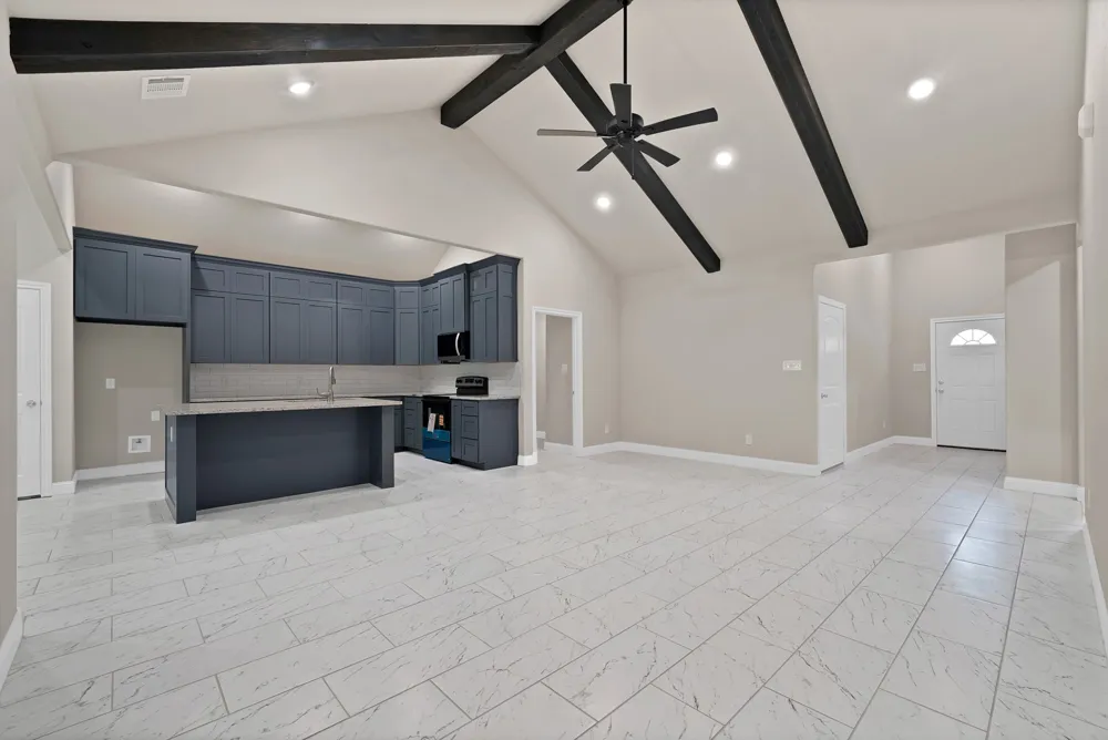 407 E Willingham Street Cleburne, TX 76031