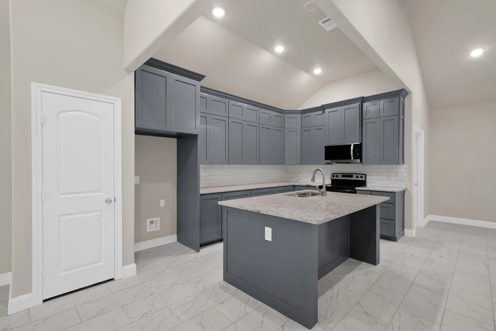 407 E Willingham Street Cleburne, TX 76031