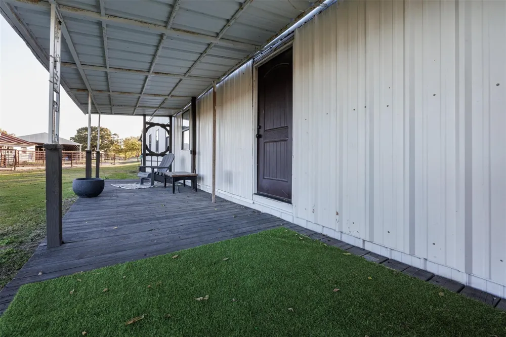 765 Rs County Road 3410 Emory, TX 75440