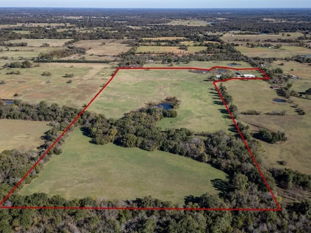 765 Rs County Road 3410 Emory, TX 75440