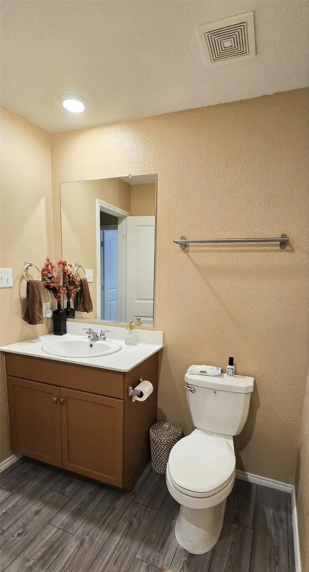 1517 Oak Creek Drive Hutchins, TX 75141