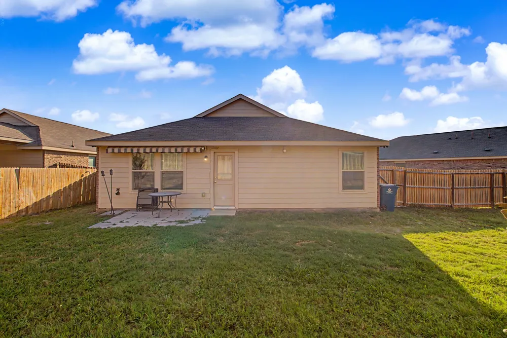 1517 Oak Creek Drive Hutchins, TX 75141